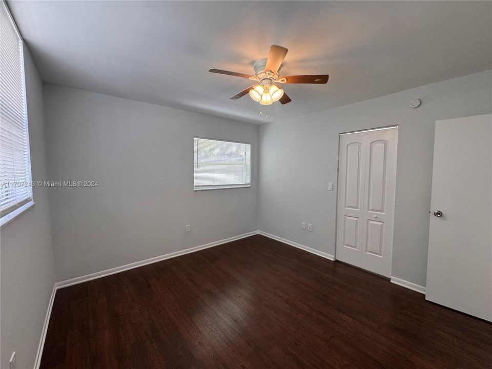 For Rent: $1,950 (2 beds, 2 baths, 1000 Square Feet)