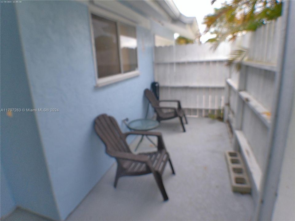 For Rent: $2,000 (3 beds, 2 baths, 1288 Square Feet)