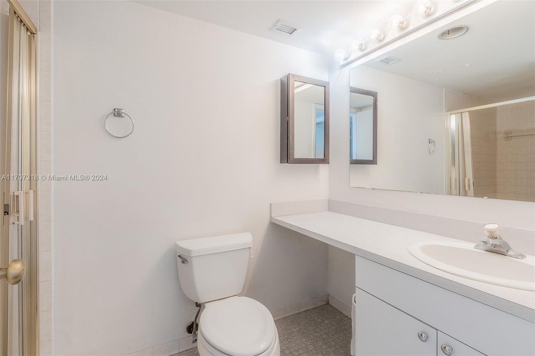 For Sale: $609,000 (2 beds, 2 baths, 1480 Square Feet)