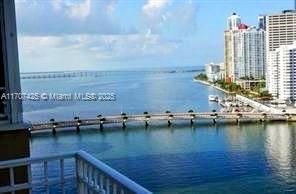 Недавно продано: $860,000 (2 спален, 2 ванн, 1280 Квадратных фут)