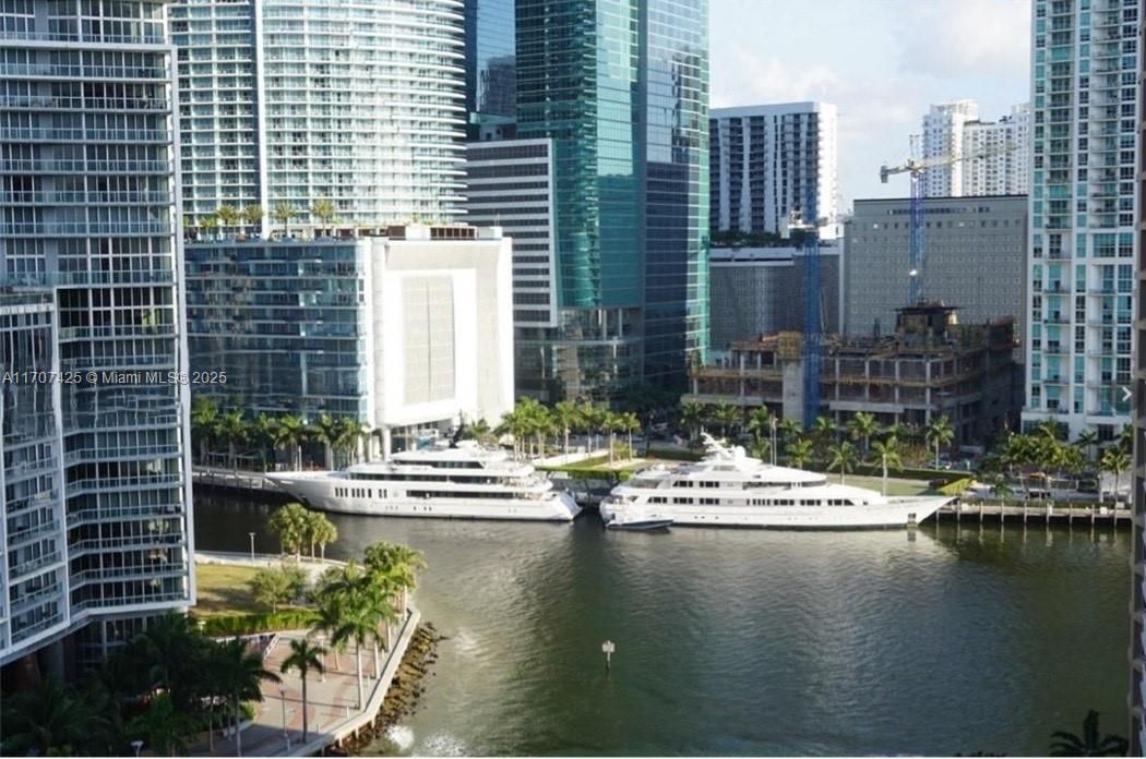 Недавно продано: $860,000 (2 спален, 2 ванн, 1280 Квадратных фут)