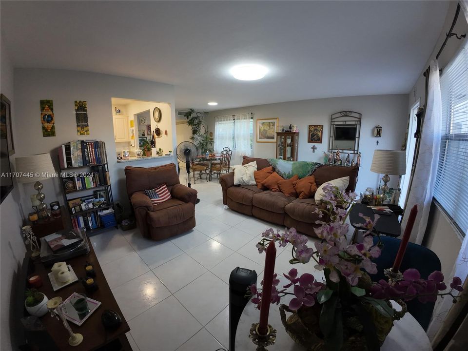 En Venta: $123,000 (1 camas, 1 baños, 720 Pies cuadrados)