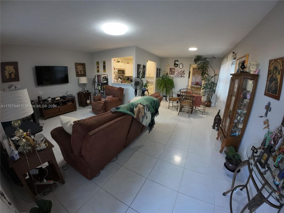 En Venta: $123,000 (1 camas, 1 baños, 720 Pies cuadrados)