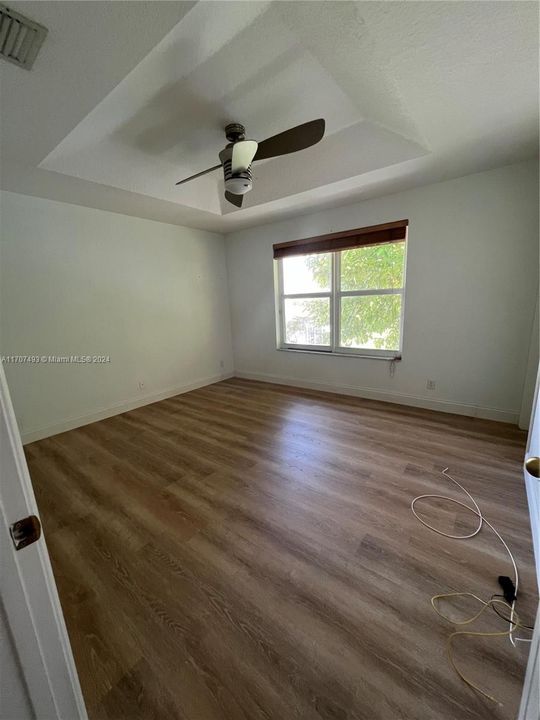 For Rent: $2,900 (3 beds, 2 baths, 1396 Square Feet)