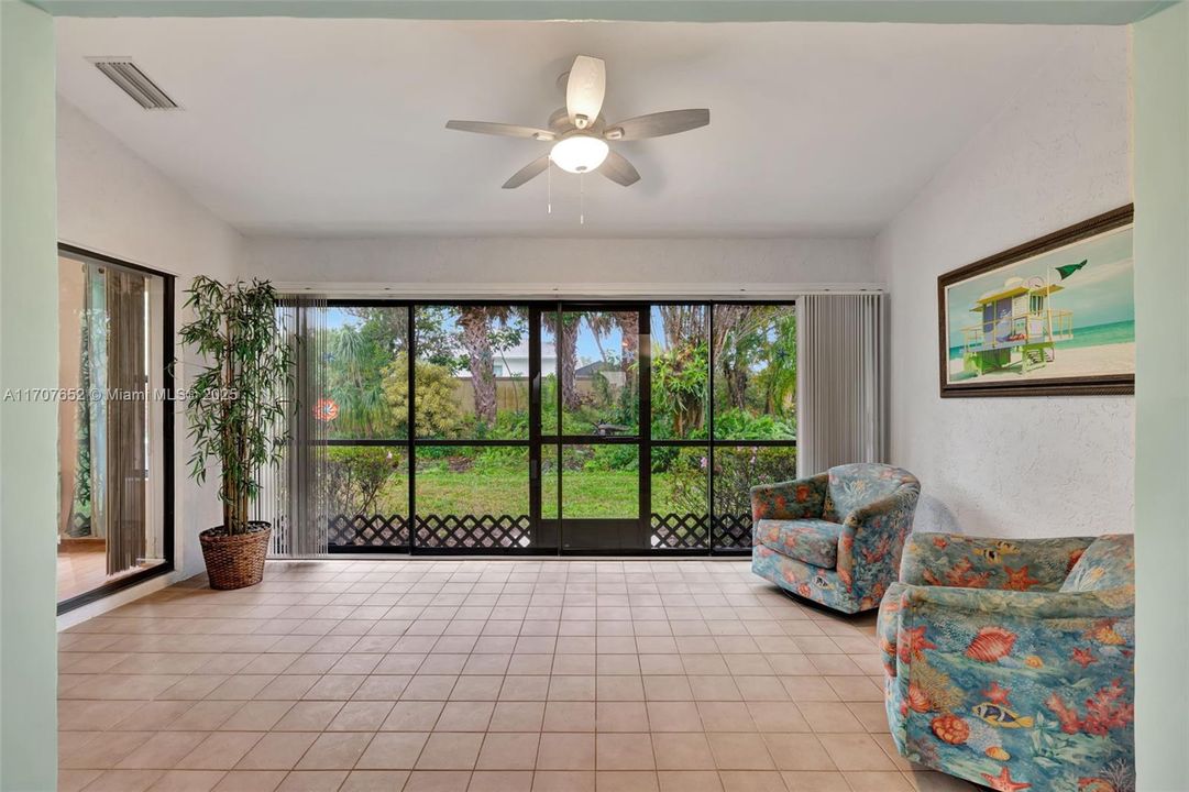 Recently Rented: $2,200 (2 beds, 2 baths, 1119 Square Feet)