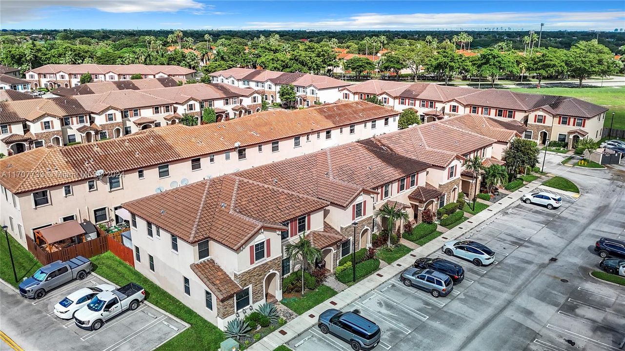 For Sale: $490,000 (3 beds, 2 baths, 1506 Square Feet)