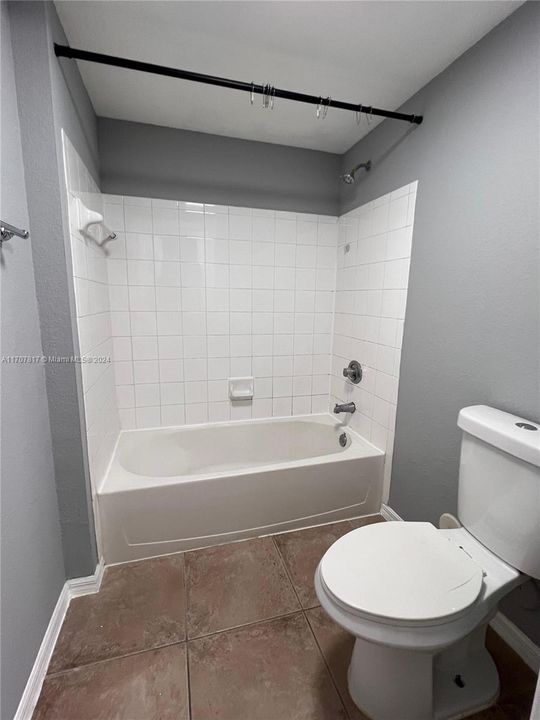 For Rent: $2,150 (1 beds, 1 baths, 850 Square Feet)