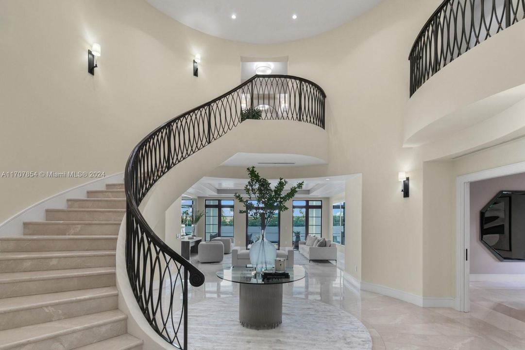 For Sale: $24,500,000 (8 beds, 9 baths, 9094 Square Feet)