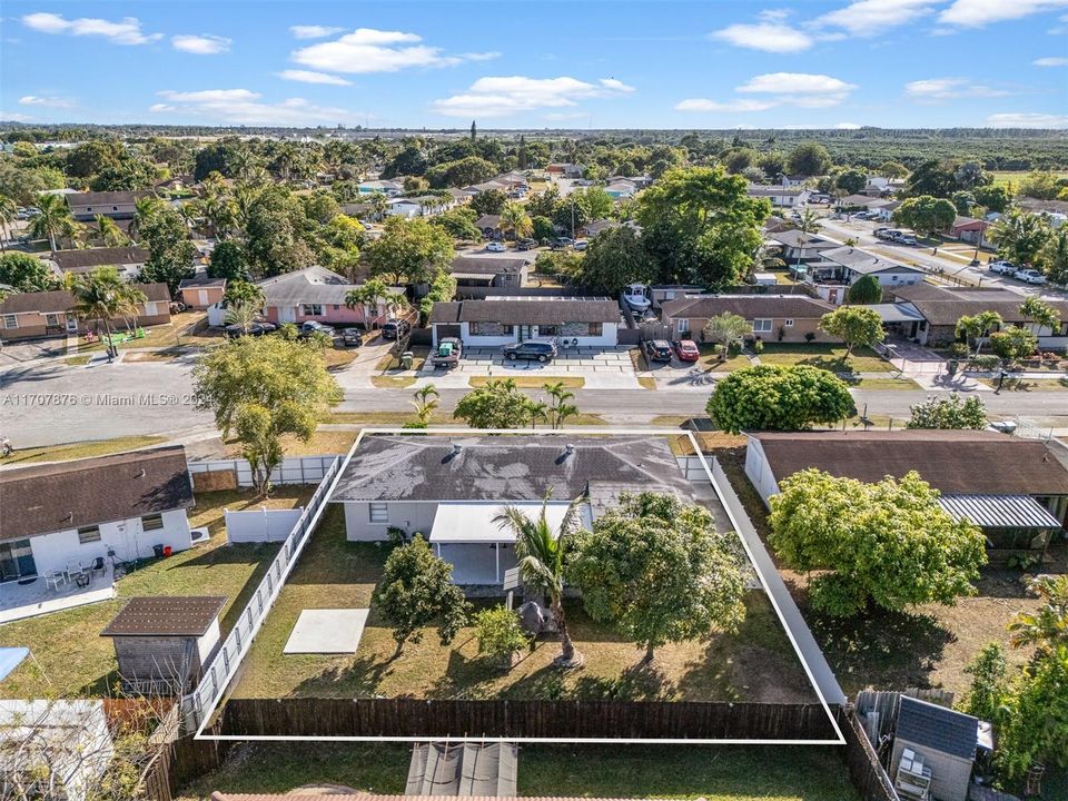 For Sale: $490,000 (4 beds, 2 baths, 1425 Square Feet)