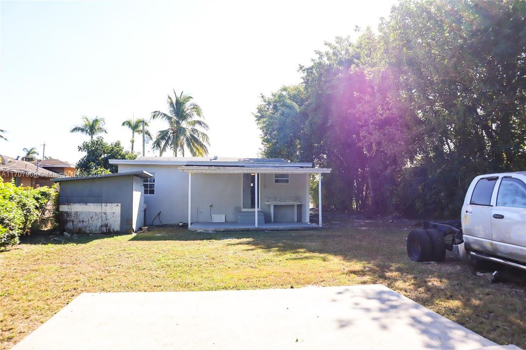 For Sale: $495,000 (3 beds, 2 baths, 1287 Square Feet)