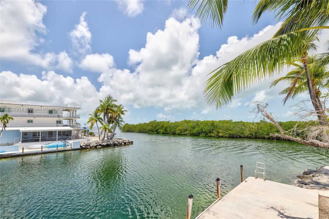 For Sale: $1,719,000 (3 beds, 2 baths, 1440 Square Feet)