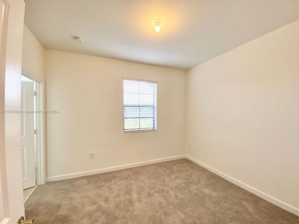 For Rent: $2,750 (3 beds, 3 baths, 1326 Square Feet)