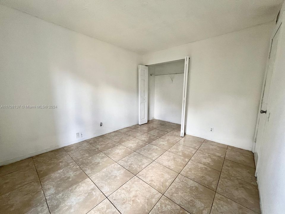 For Rent: $2,099 (3 beds, 2 baths, 1167 Square Feet)