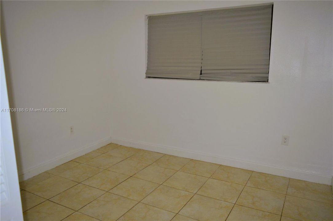 For Rent: $3,400 (3 beds, 2 baths, 1430 Square Feet)