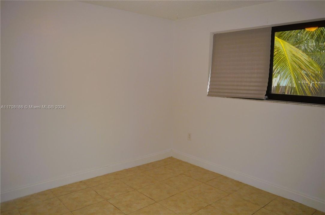 For Rent: $3,400 (3 beds, 2 baths, 1430 Square Feet)