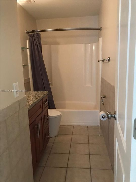 For Rent: $2,450 (2 beds, 2 baths, 1190 Square Feet)