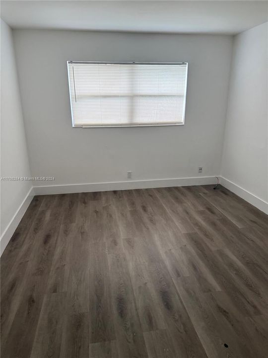 For Rent: $2,000 (2 beds, 2 baths, 894 Square Feet)