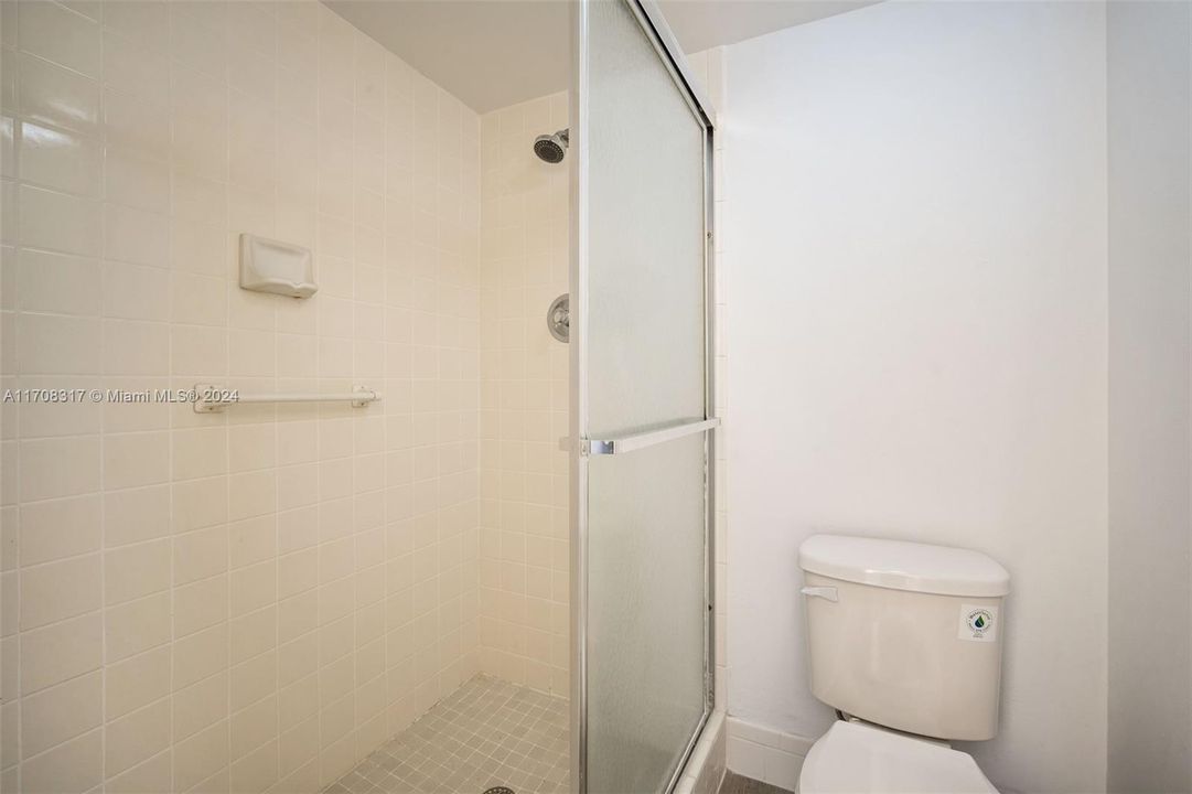 For Sale: $259,000 (2 beds, 2 baths, 1100 Square Feet)