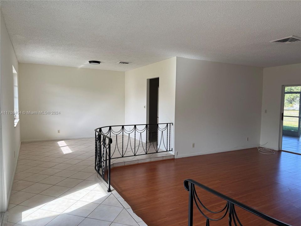 For Rent: $3,500 (3 beds, 2 baths, 1655 Square Feet)