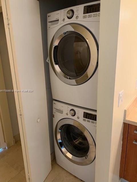 Washer/Dryer