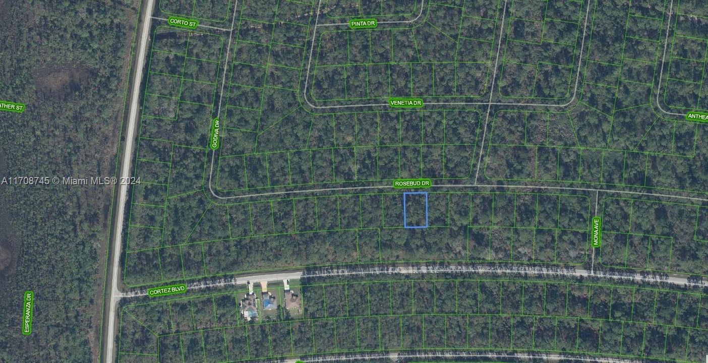 На продажу: $11,900 (0.23 acres)