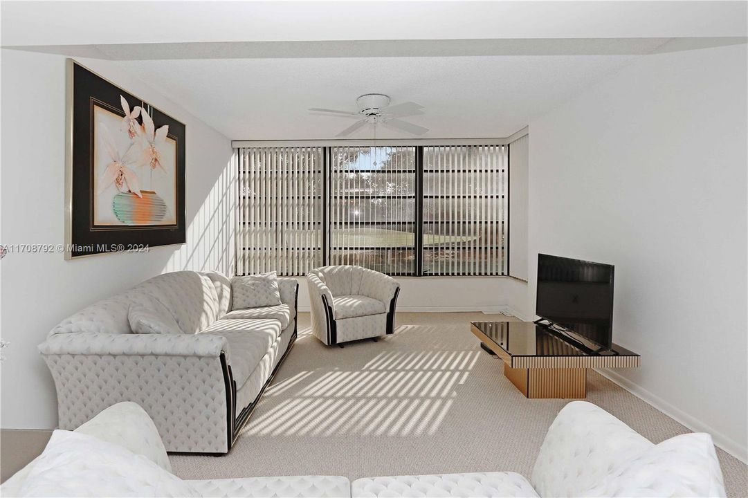 Living room area, view of golf course