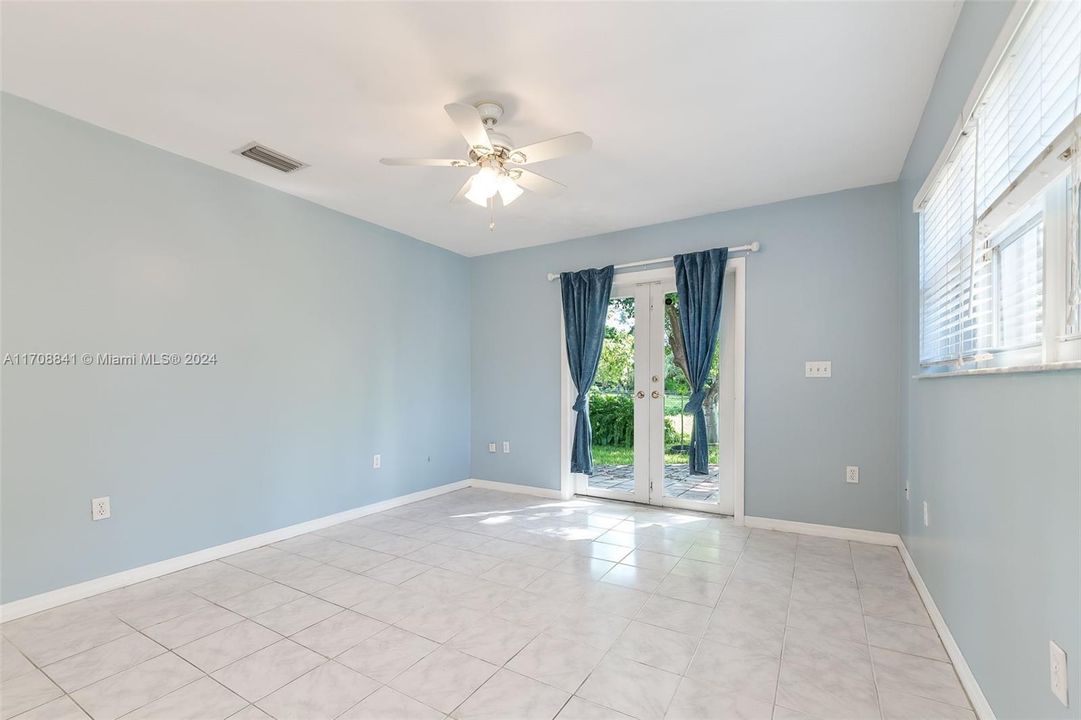 Guest house bedroom