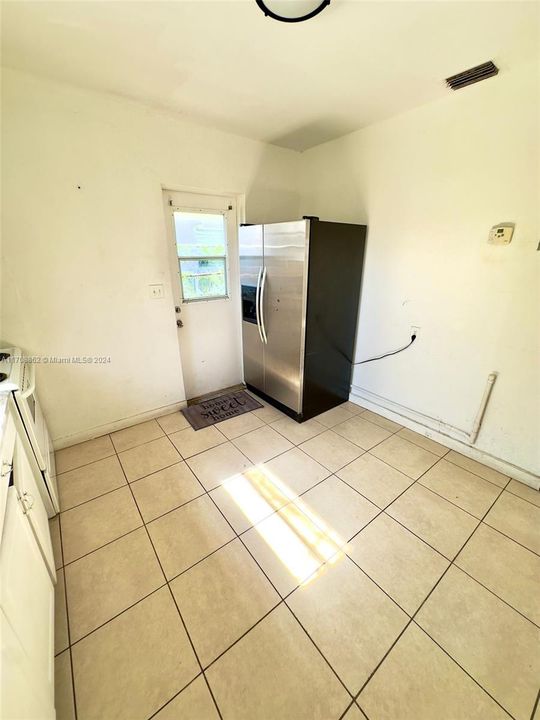 For Rent: $1,450 (0 beds, 1 baths, 0 Square Feet)