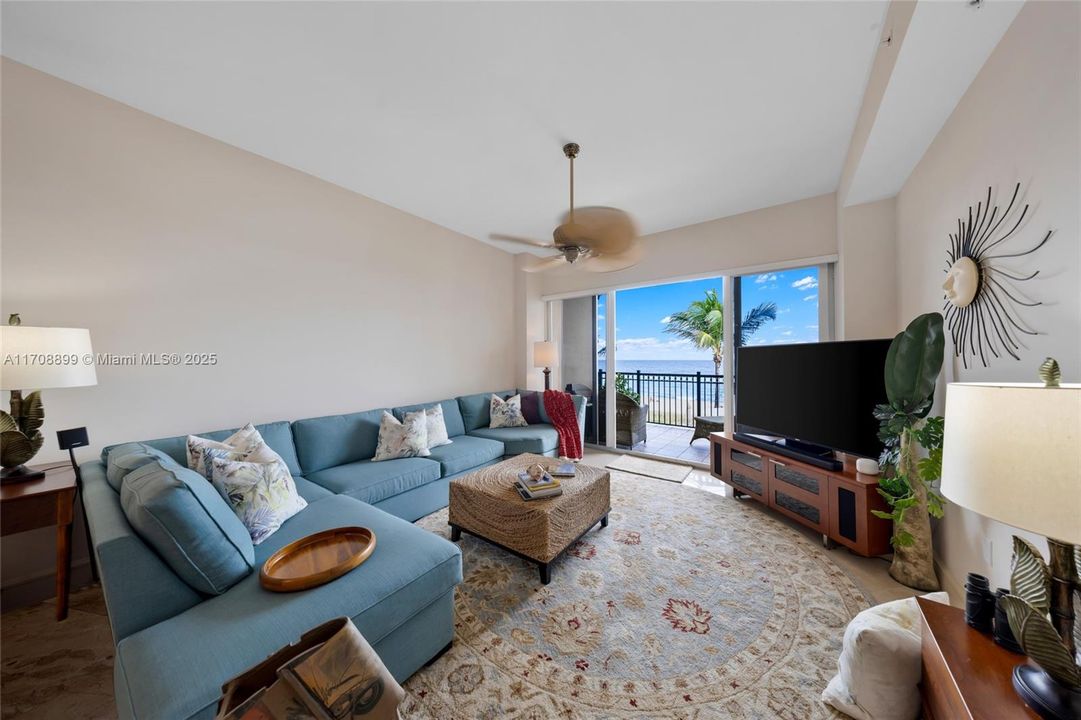 For Sale: $1,690,000 (2 beds, 2 baths, 1497 Square Feet)