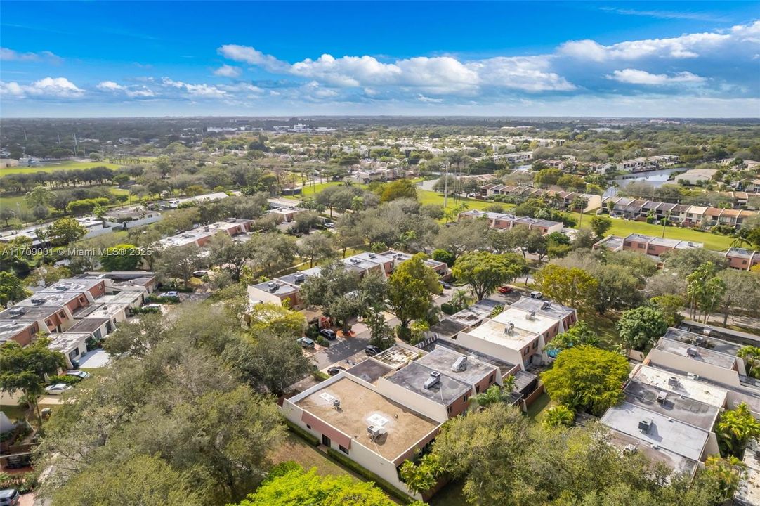 For Sale: $729,000 (3 beds, 2 baths, 2460 Square Feet)