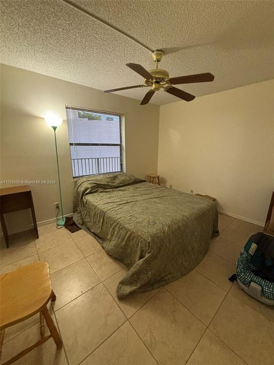 For Sale: $160,000 (2 beds, 2 baths, 1023 Square Feet)