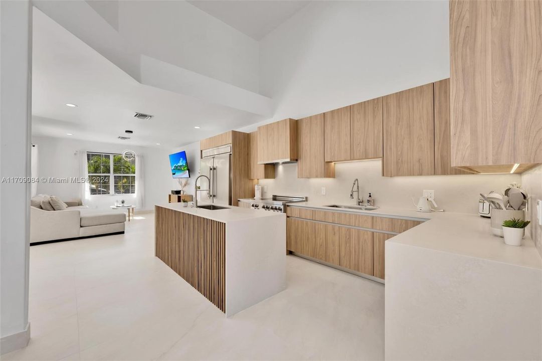 For Sale: $3,750,000 (5 beds, 4 baths, 3814 Square Feet)