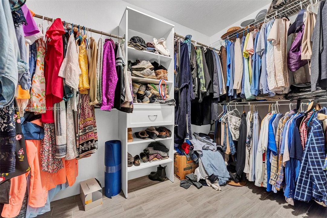 walk in closet