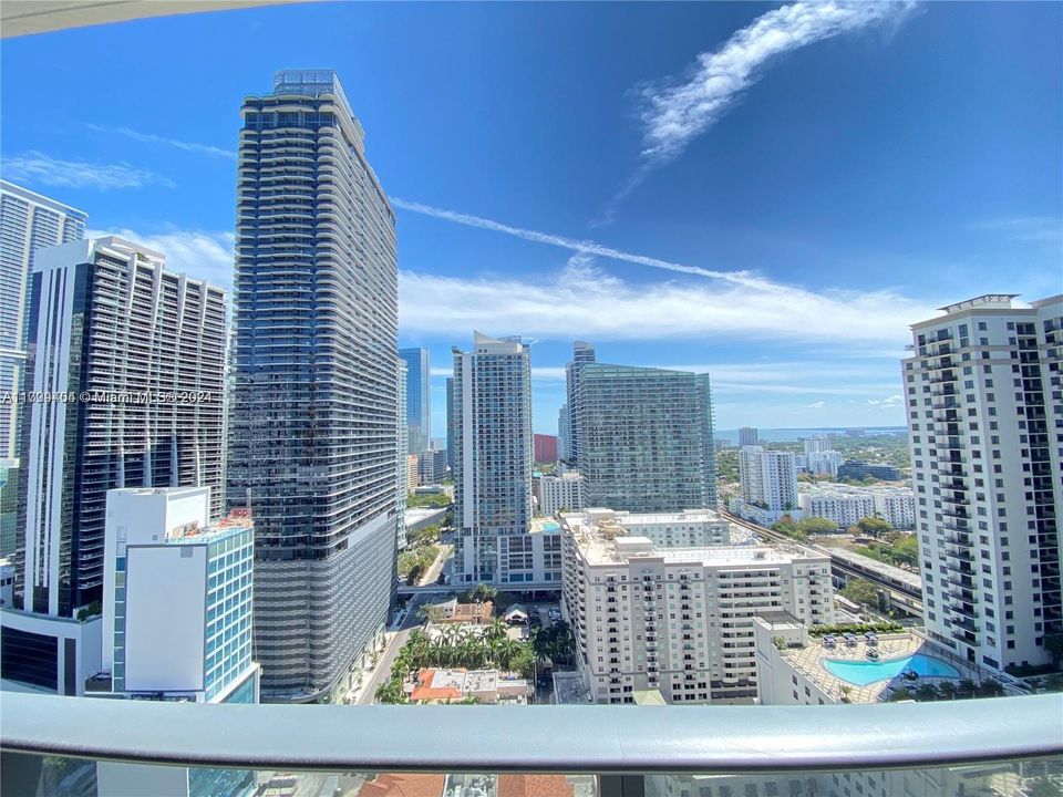 Active With Contract: $5,650 (2 beds, 2 baths, 1048 Square Feet)