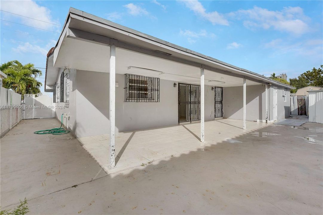 En Venta: $599,000 (3 camas, 2 baños, 1772 Pies cuadrados)