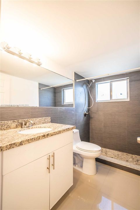 Recently Rented: $2,000 (1 beds, 1 baths, 0 Square Feet)