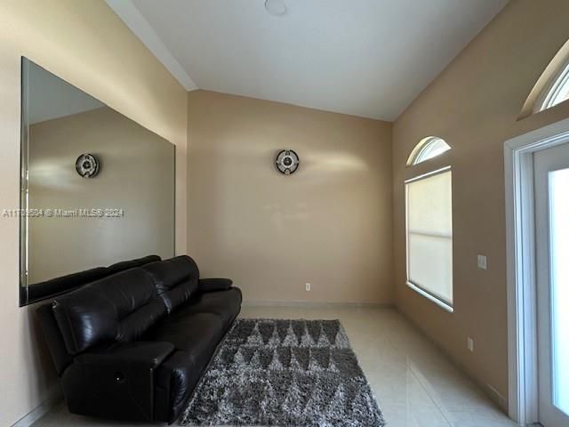 For Sale: $639,900 (3 beds, 2 baths, 1571 Square Feet)