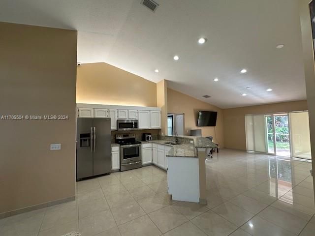 For Sale: $639,900 (3 beds, 2 baths, 1571 Square Feet)