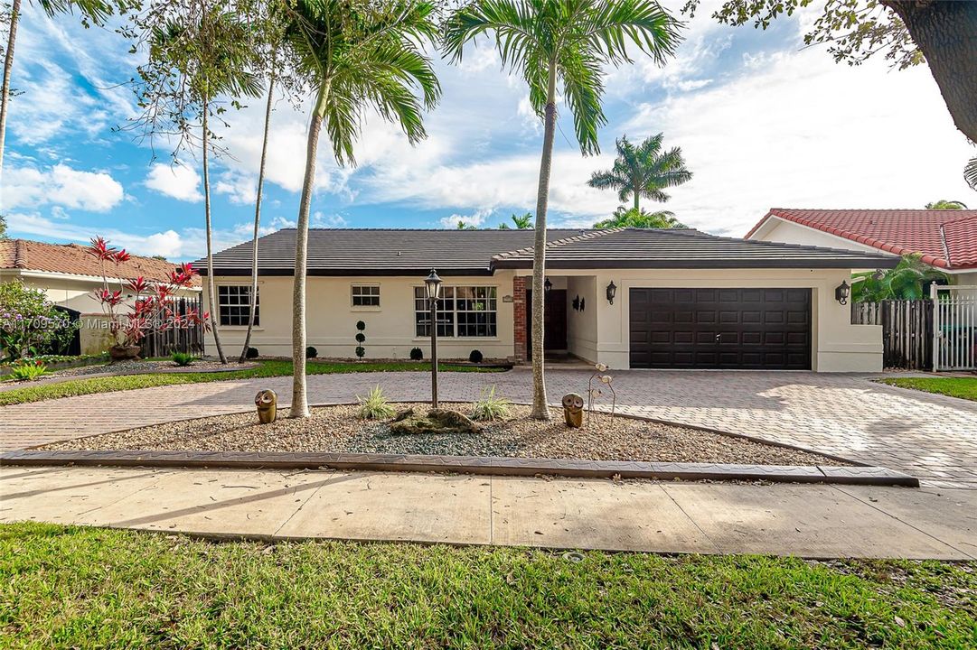 For Sale: $924,900 (3 beds, 2 baths, 0 Square Feet)