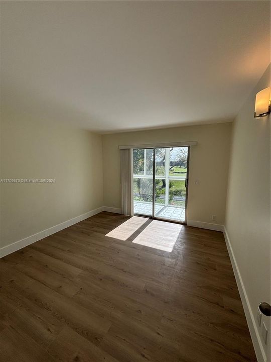 For Rent: $2,000 (2 beds, 2 baths, 1044 Square Feet)