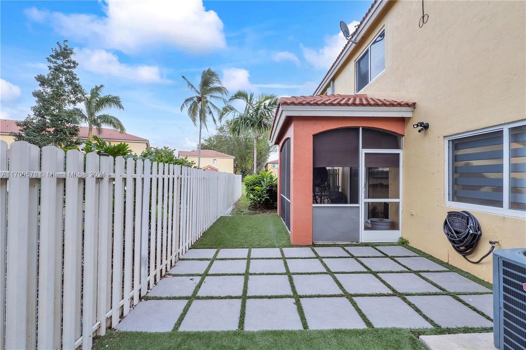 For Sale: $485,000 (3 beds, 2 baths, 1462 Square Feet)