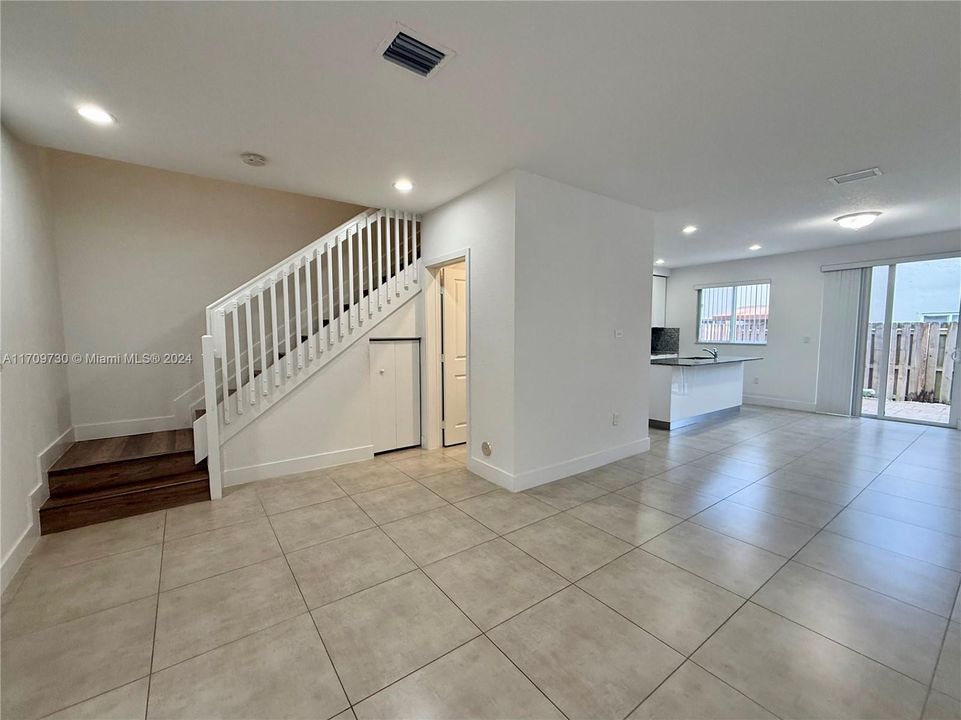 Active With Contract: $3,300 (4 beds, 3 baths, 1758 Square Feet)