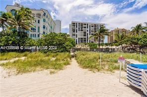 For Sale: $850,000 (2 beds, 2 baths, 1500 Square Feet)