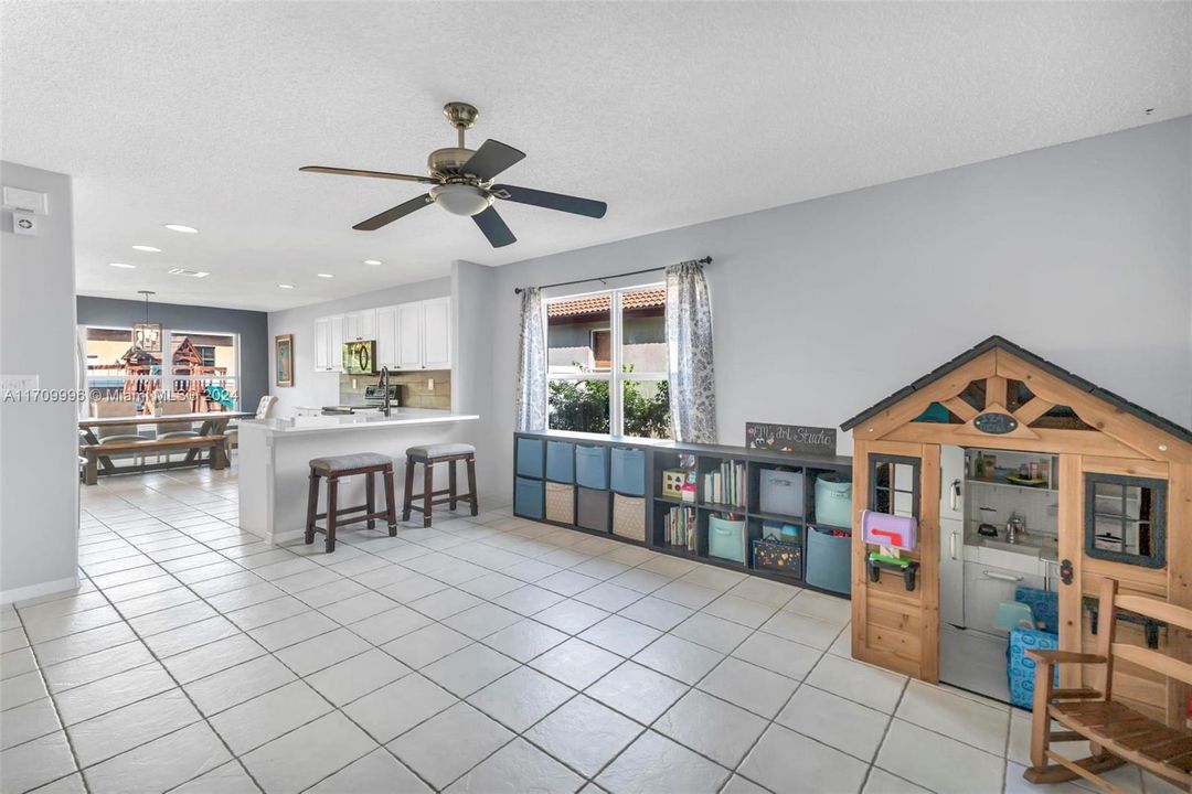 : $750,000 (4 beds, 2 baths, 2105 Square Feet)