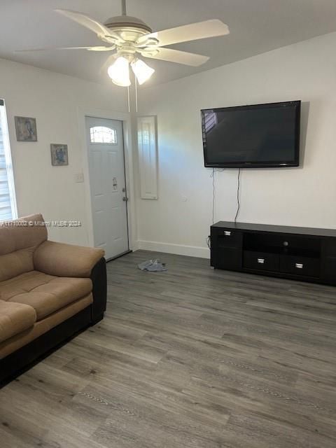 For Rent: $6,500 (2 beds, 2 baths, 1152 Square Feet)