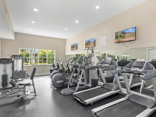 Recently Sold: $435,000 (3 beds, 2 baths, 1200 Square Feet)