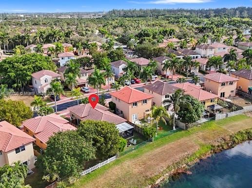 Recently Sold: $435,000 (3 beds, 2 baths, 1200 Square Feet)