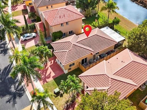 Recently Sold: $435,000 (3 beds, 2 baths, 1200 Square Feet)