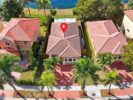 Recently Sold: $435,000 (3 beds, 2 baths, 1200 Square Feet)