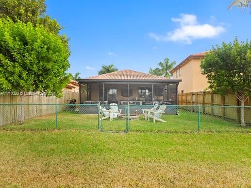 Recently Sold: $435,000 (3 beds, 2 baths, 1200 Square Feet)